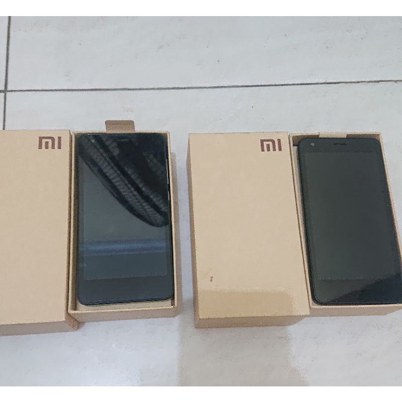 Handphone xiaomi redmi 2 second preloved