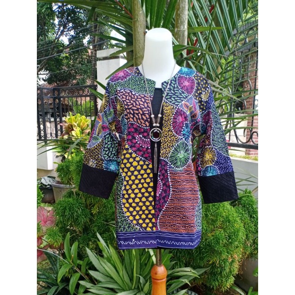 OUTER BATIK MADURA BAJU ATASAN WANITA KERJA INFORMAL FORMAL KONDANGAN OUTFIT CANTIK OOTD SIMPEL KEKI