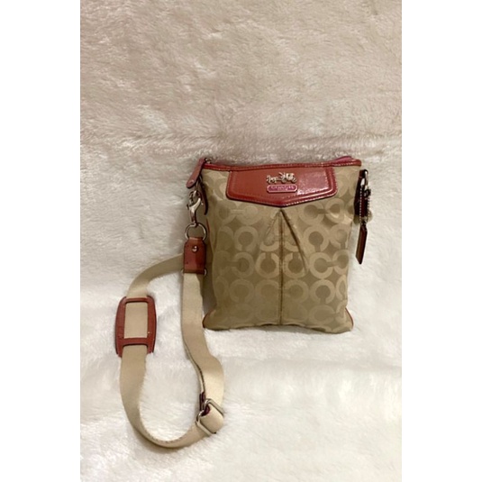 sling coach preloved