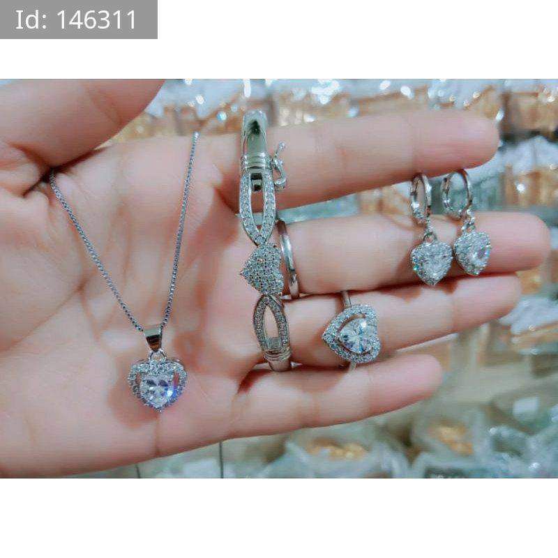 SET PERHIASAN SILVER LOVE PERMATA GELANG BANGLE