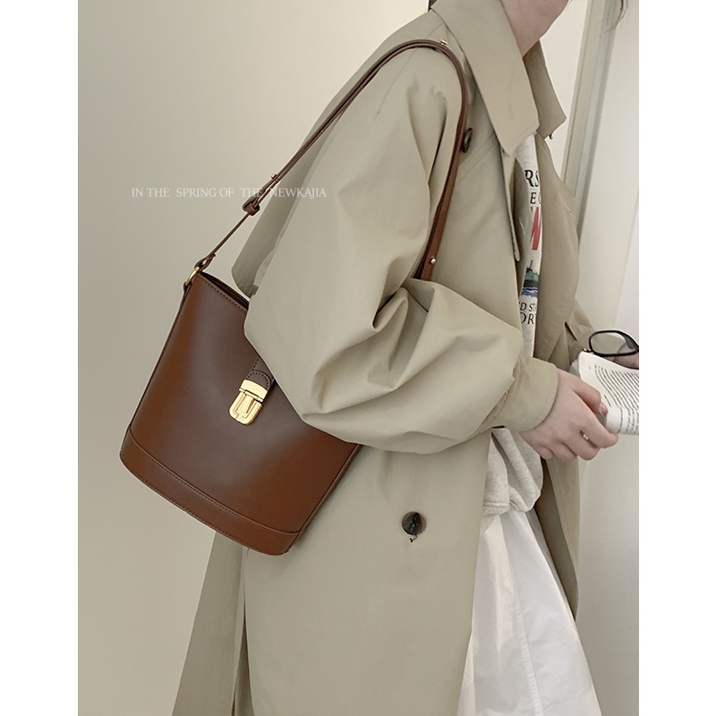 Suhao all-match ins messenger bag female 2022 fashion trendi baru tas ember retro tekstur niche tas berkapasitas besar