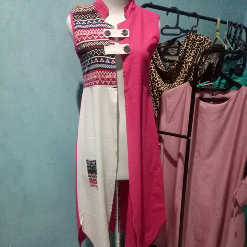 Rompi Panjang Wanita