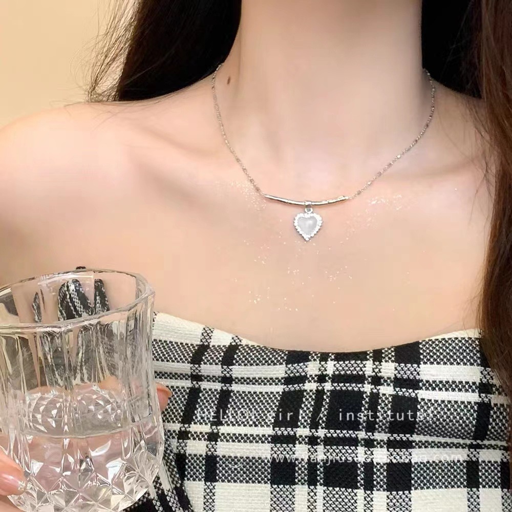 Kalung Rantai Liontin Hati Bahan Alloy Hias Batu Opal Imitasi Untuk Wanita