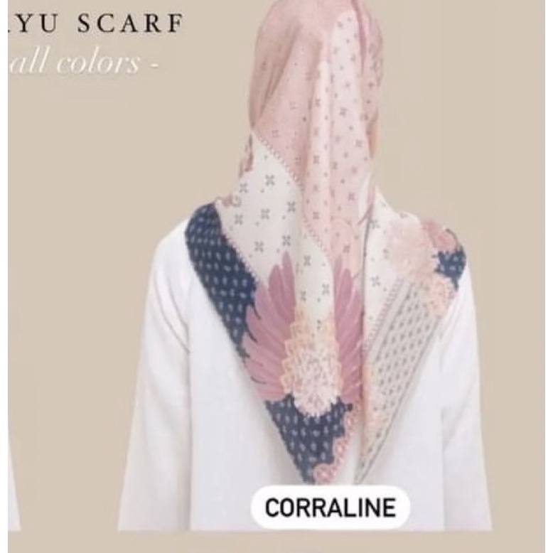 Preloved dayu scarf wearing klamby