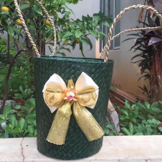 Tas Keranjang Parcel/ Tas Hampers Kue Kering /Tas Anyaman Pandan - Putih