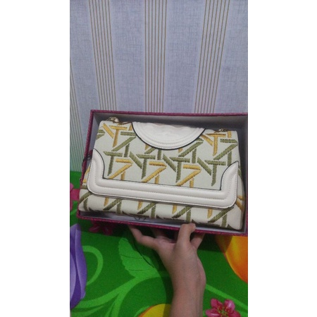 TB Fleming Bordir free box