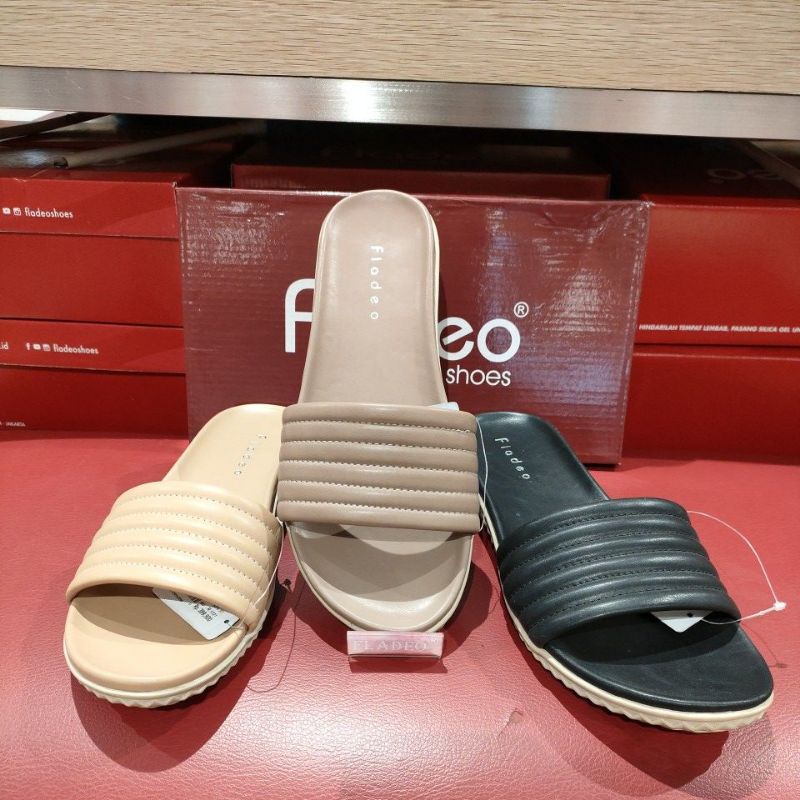 Fladeo sendal teplek wanita LDJ 327-2WH