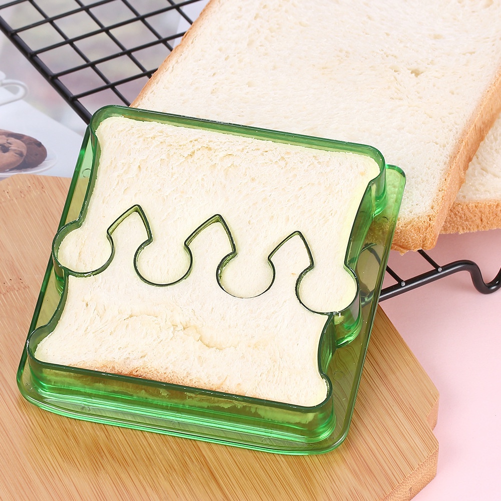 (CLASHOP)CETAKAN ROTI SANDWICH / CETAKAN BEKAL ANAK / SANDWICH CUTTER