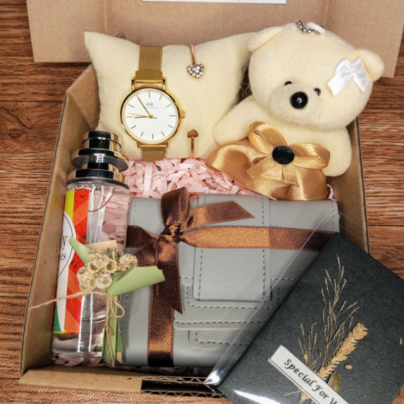 Hampers ulang tahun kado cewek hadiah wanita murah GiftBox
