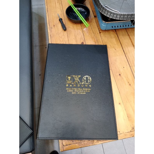 

BUKU MENU CAFE RESTO HOTEL SIZE ISI A3 LOGO BISA CUSTOM