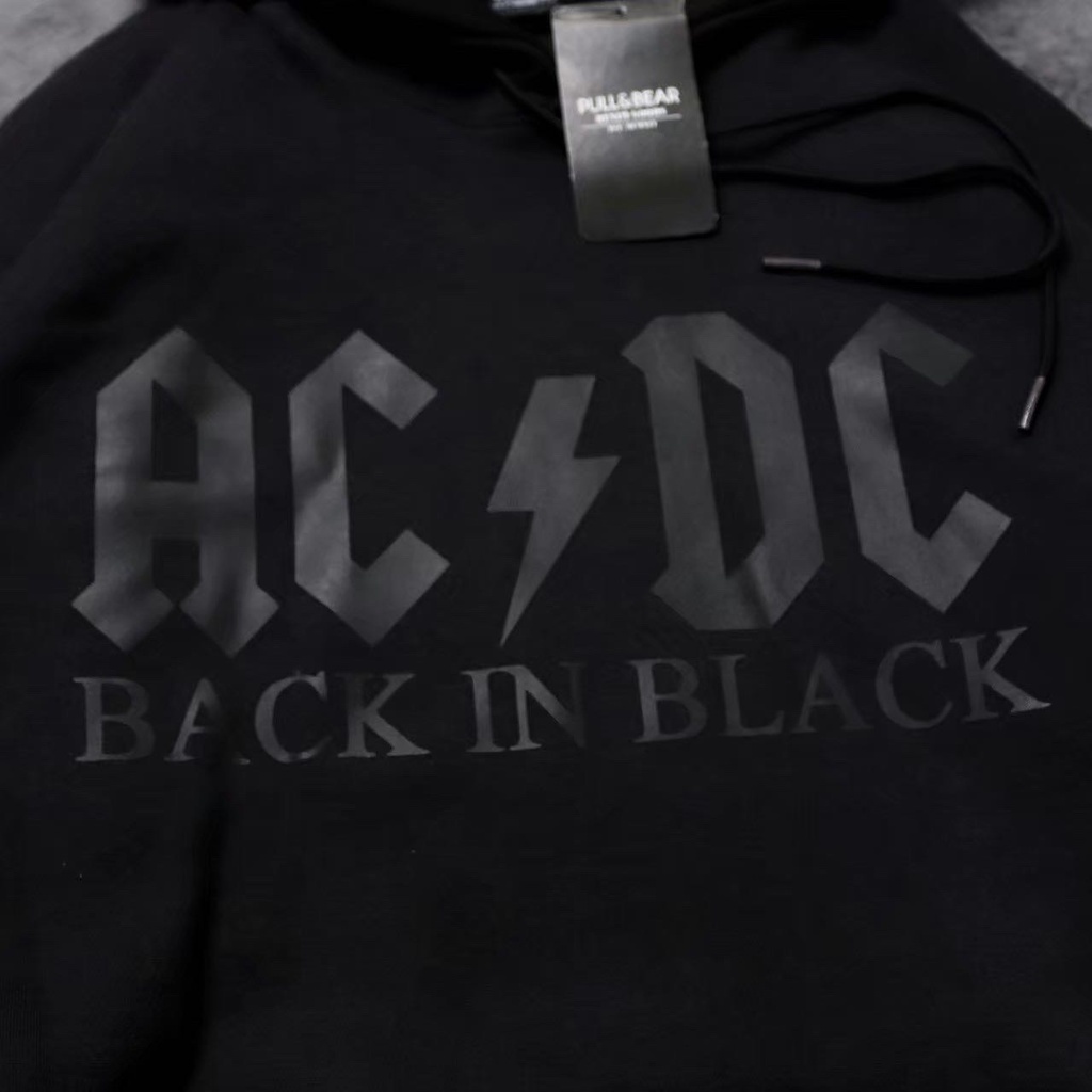 HOODIE AC DC Back In Black Embos Full tag label | SWEATER Distro pull&amp;bear Embos Pria Wanita Terbaru AC DC Full In Black Size M L XL