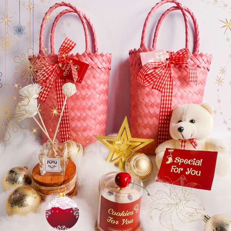HAMPERS COOKIES / HAMPERS HARI GURU / HADIAH HARI GURU / KADO GURU PEREMPUAN / WEDDING GIFT / HAMPER