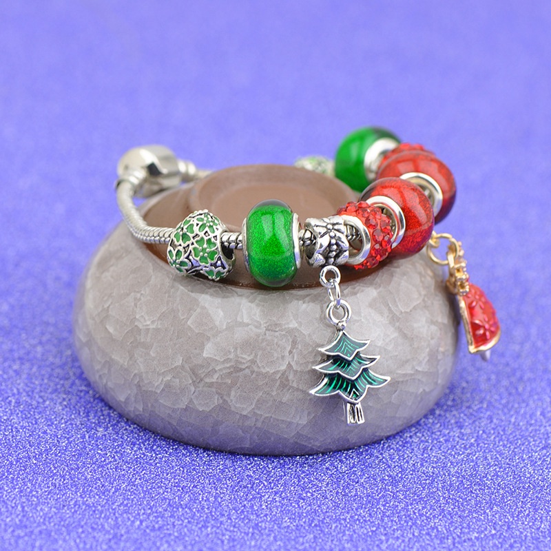 Gelang Manikmanik Kristal DIY Kreatif Untuk Perhiasan Natal