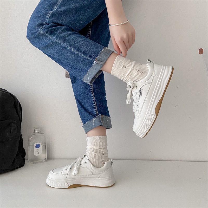 Sepatu Putih Perempuan Kasual Tali Sepatu Sneaker Cewek Cantik Import Sneakers Korean Look SP-219