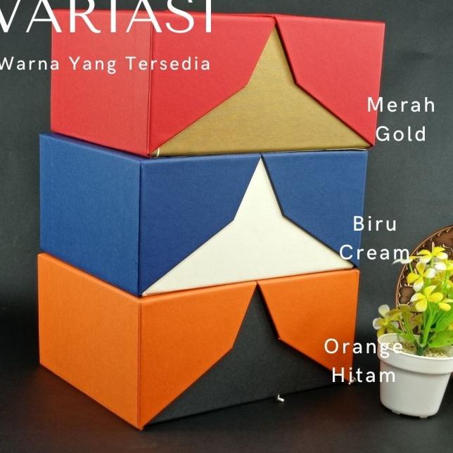 

BOX HAMPER - HARDBOX - KOTAK KADO - ukuran 25 cm x 20 cm x 12 cm - Merah Gold