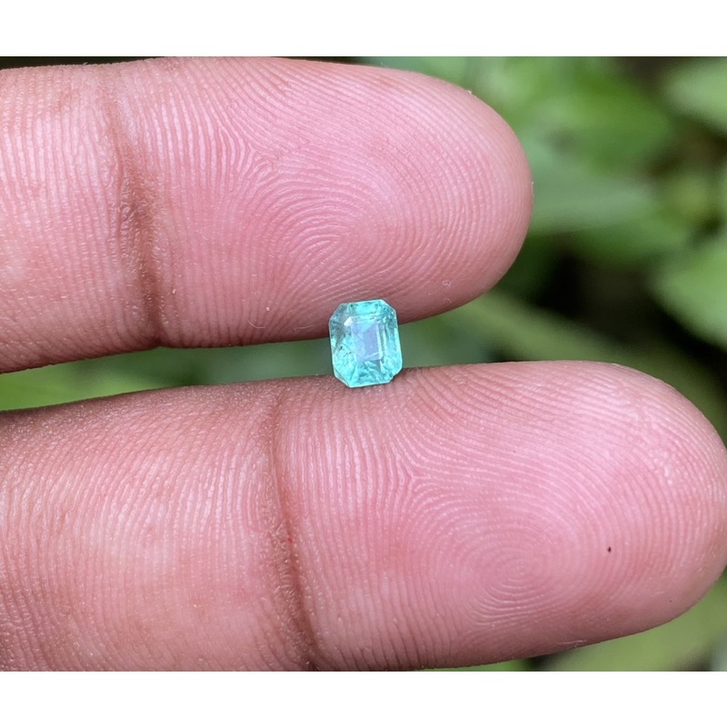Natural columbian emerald beryl batu zamrud colombia jamrud ukuran kecil dim 5x4x4