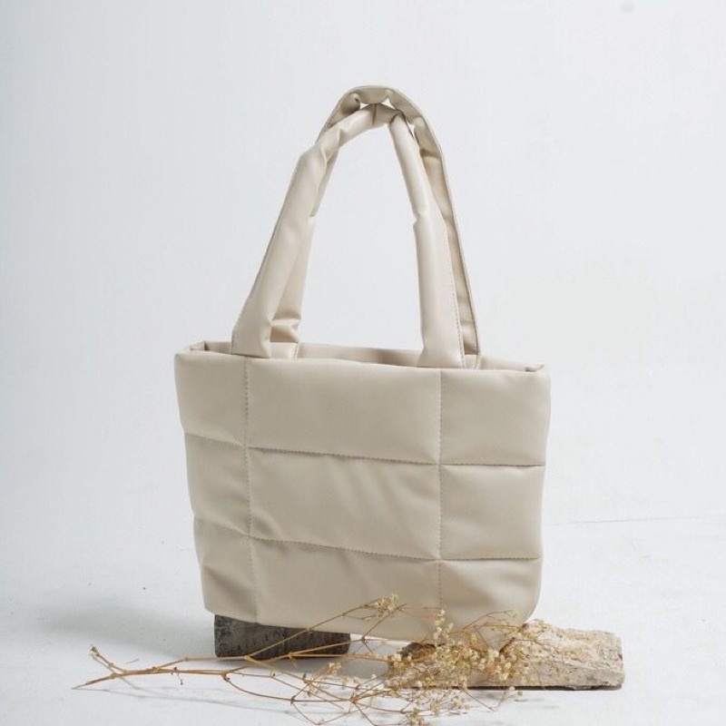 Minor mate puffy bag totebag