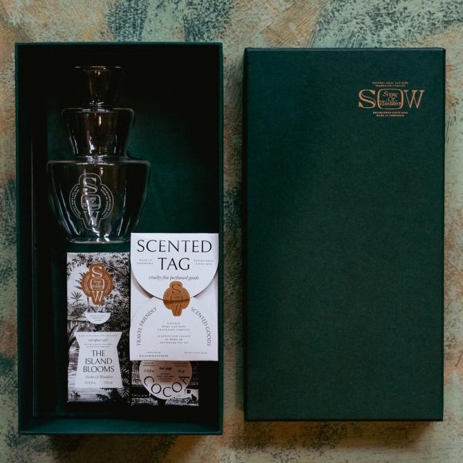 

Saujana Giftbox | Hampers Natal | Corporate Hampers Storannejaa