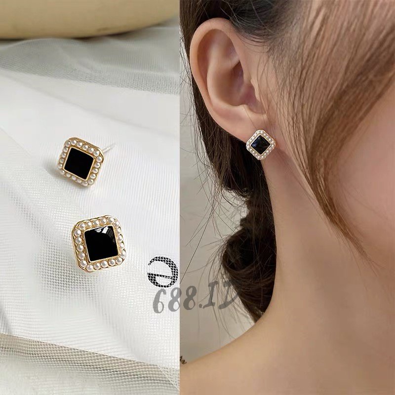[688.id] Anting Tusuk Wanita Korea Anti Karat Perak 925 Impor Model Terbaru Bisa untuk Hijab ER 10