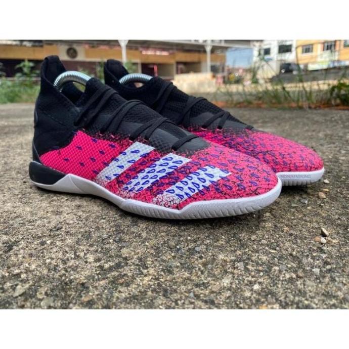 MURAH SEPATU FUTSAL ADIDAS PREDATOR FREAK .3 CORE BLACK WHITE SHOCK ERG4646E