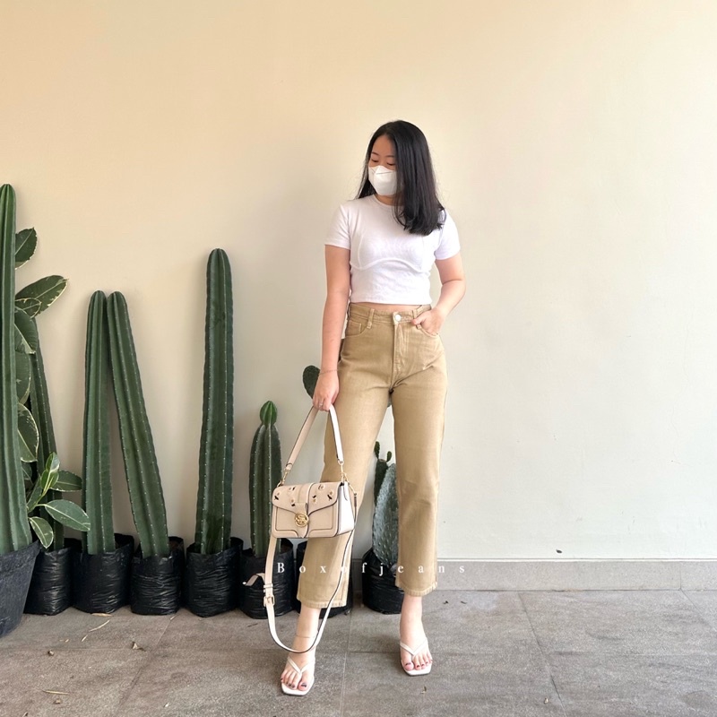 Boxofjeans - MOM Highwaist Jeans - LATTE