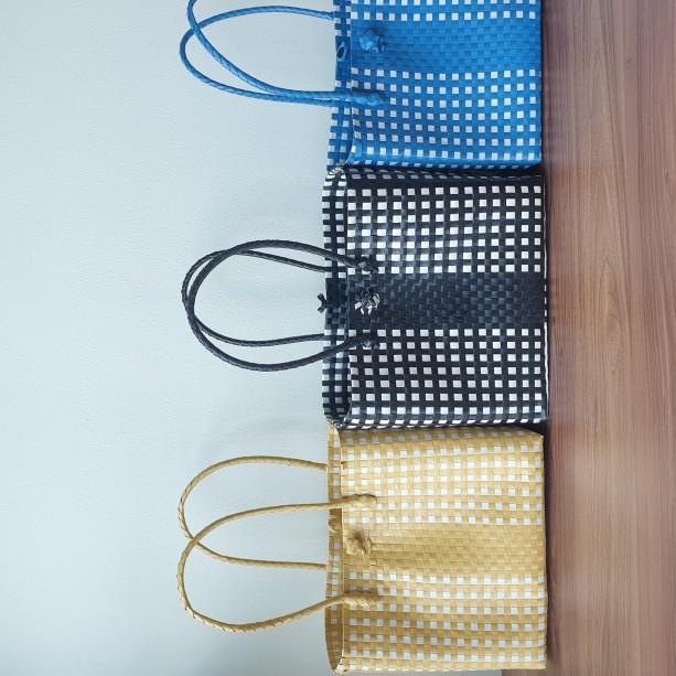 Ayana Bag - Tas Anyam Plastik, Tas Parcel Hampers, Shopping Bag Jumbo - Hitam