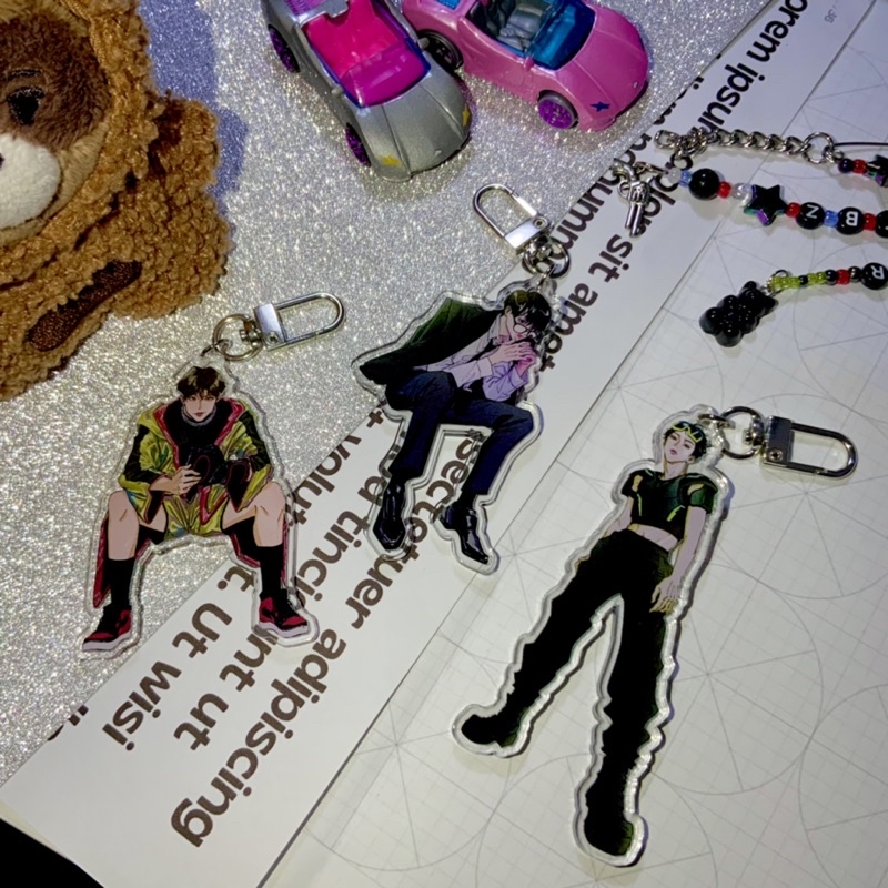 THE BOYZ - BE YOUR OWN KING KEYCHAIN by spicy_ramyun