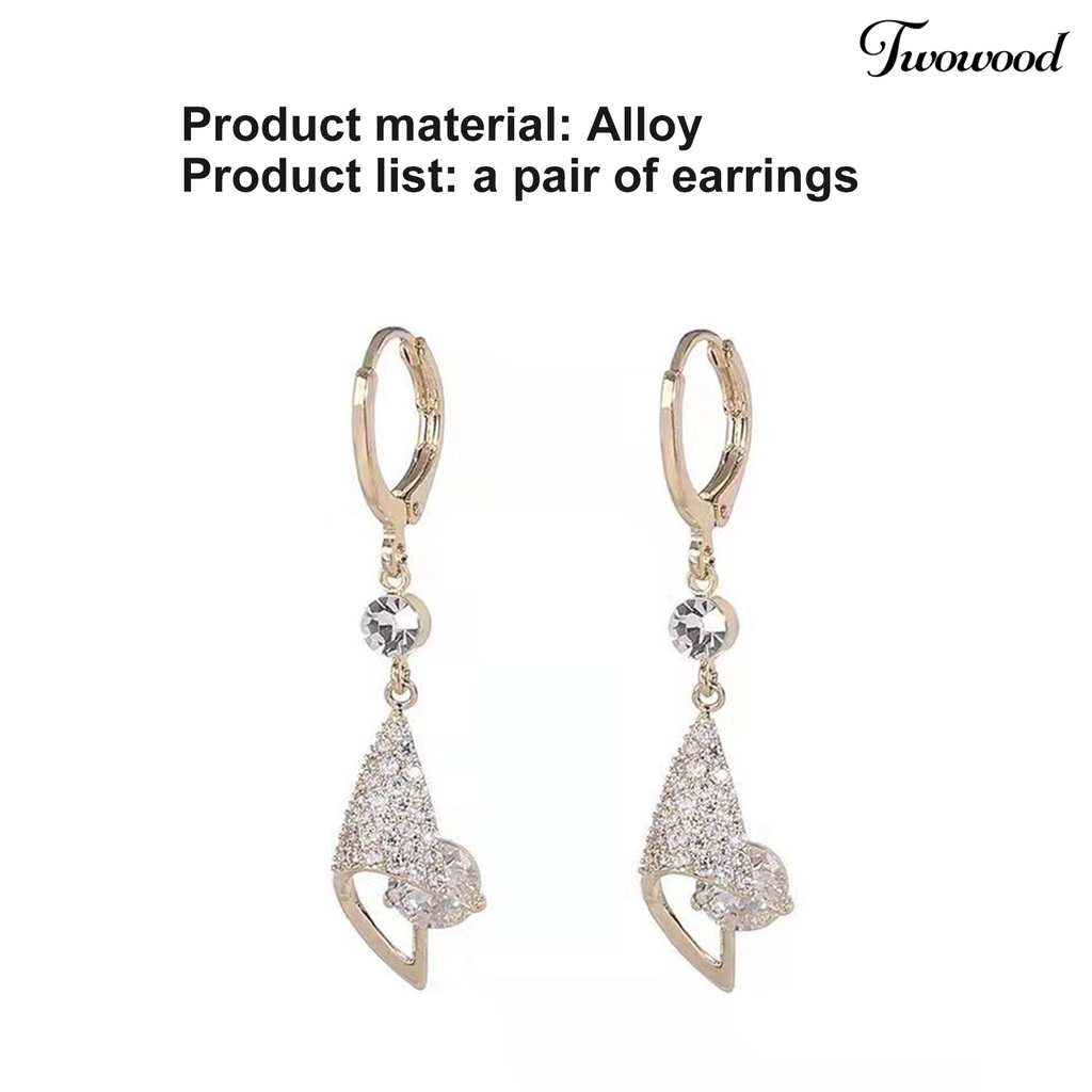 1 Pasang Anting Wanita Efek Visual Berkilau Bahan Alloy Untuk Hadiah Ulang Tahun