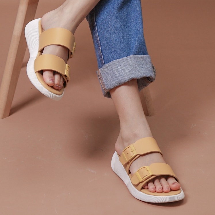 SARASARA YUK - Sandal Wanita Slop Casual Model Birken Sol Puyuh SARA SARA JEAN Sendal Selop Cewek Kulit Santai Strap Gesper Ban dua Empuk lucu Size 36 37 38 39 40 Warna Blue Biru Soft Anti Slip Original Kekinian Terbaru Shoes ORI Mall Official Store