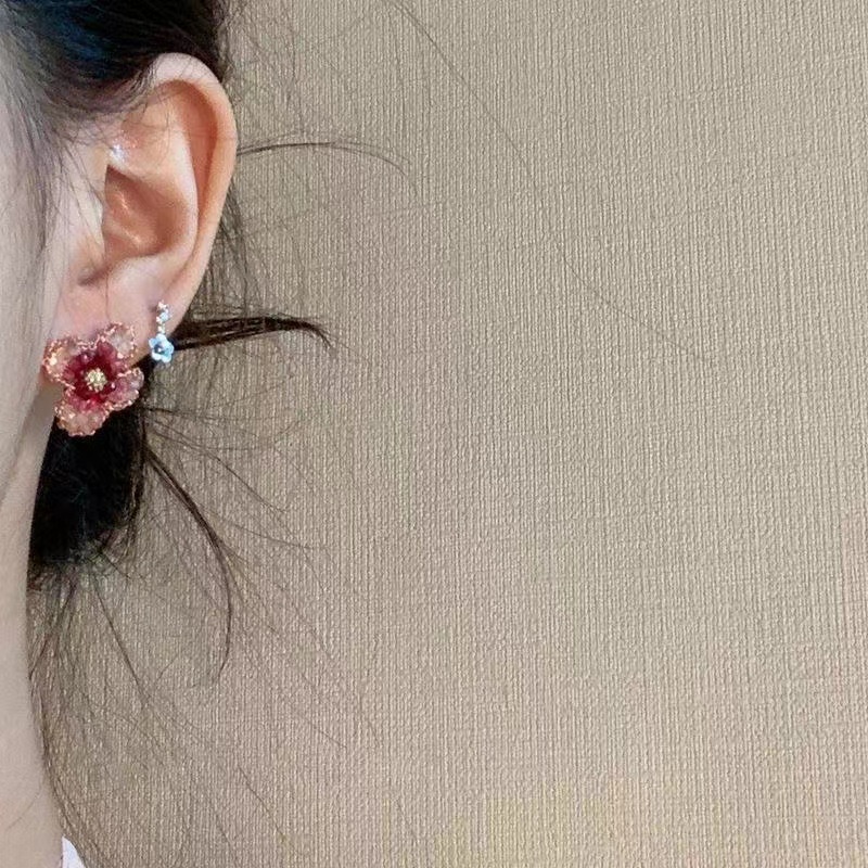 Anting Klip Desain Bunga Kristal Gaya Korea Untuk Wanita