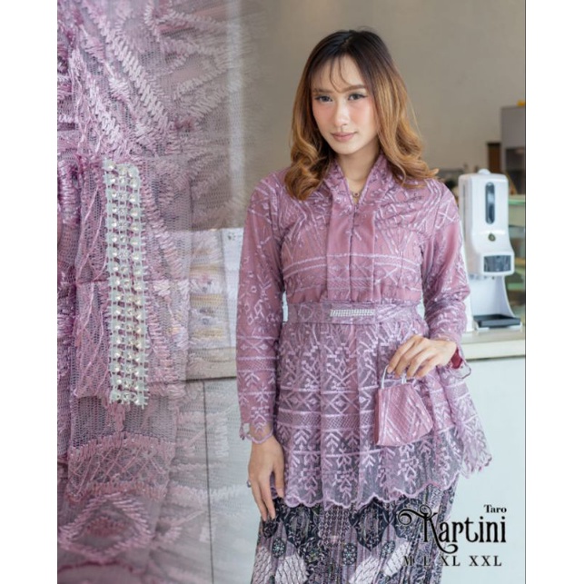 STELAN BLOUSE KEBAYA KARTINI TILLE NON GLITER BUSUI FRENDLY| SET KEBAYA BRUKAT| KEBAYA PESTA| KEBAYA| SET KEBAYA KONDANGAN| STELAN BLOUSE WANITA| SET KEBAYA WISUDA| BAJU OUTFIT WANITA| KEBAYA FAVORITE