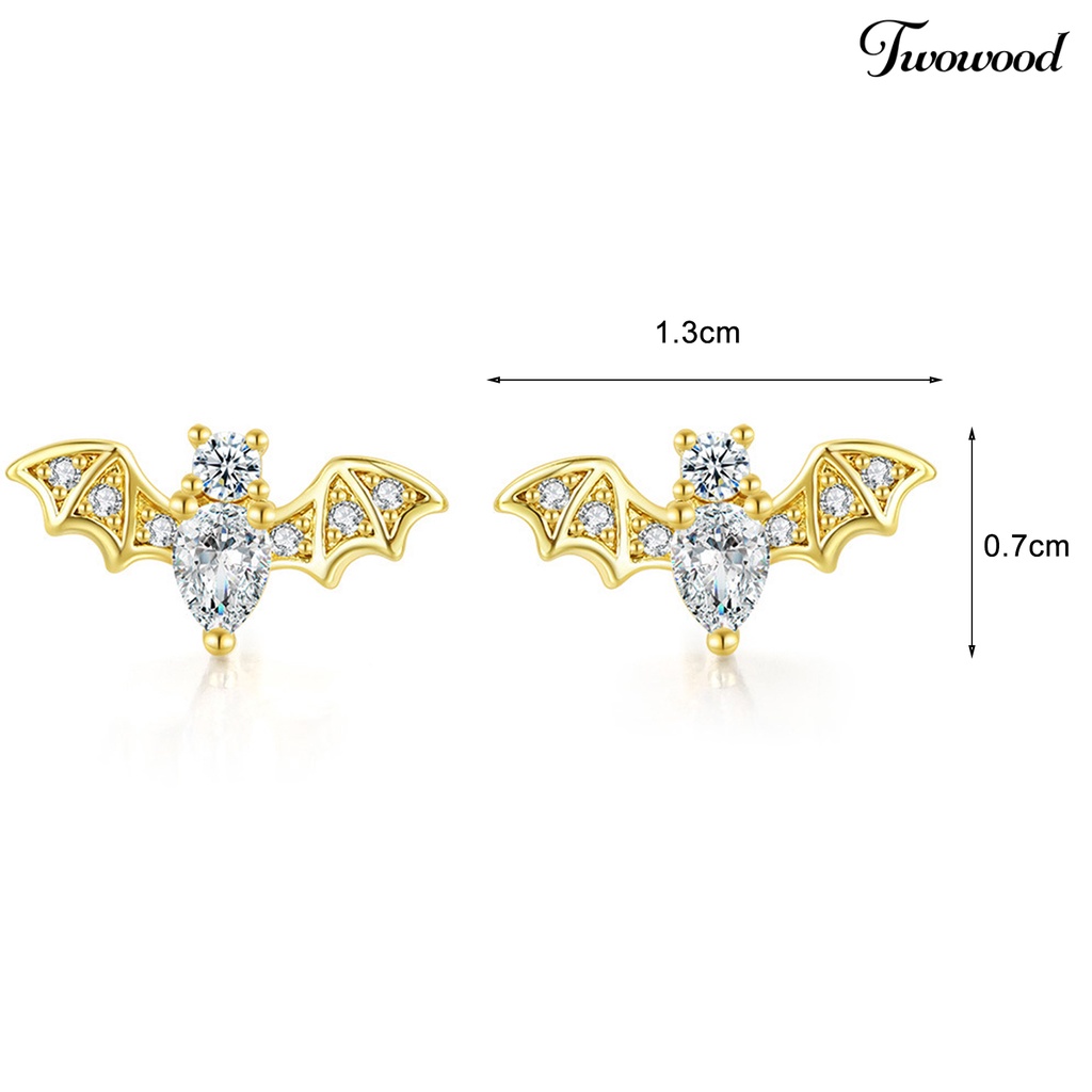 1 Pasang Anting Stud Bentuk Kelelawar Bahan Stainless Steel Anti Alergi Untuk Wanita