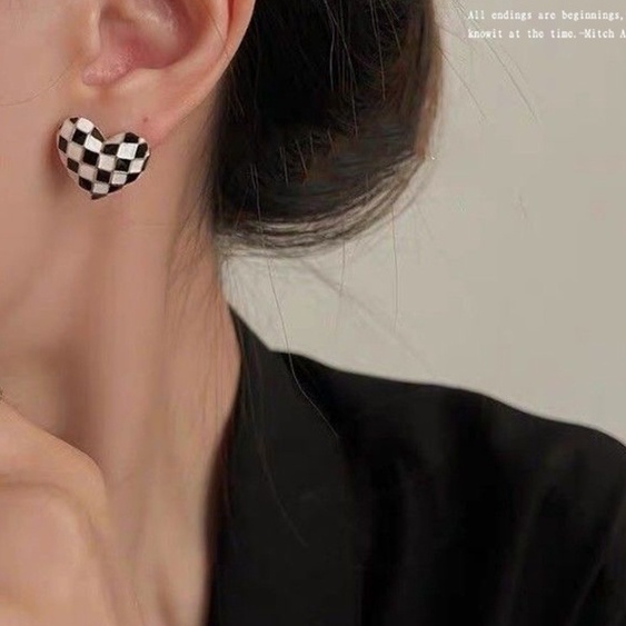 Anting stud 925 silver Aksen Mutiara Gaya Retro Untuk Wanita