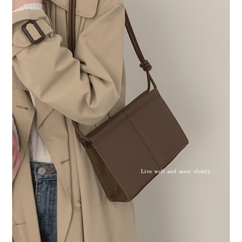 Suhao all-match ins messenger bag female 2022 fashion trendy baru retro small square bag niche texture tas amplop bahu tunggal