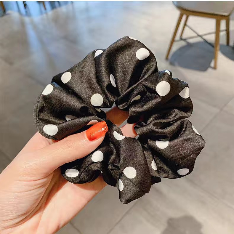 Murah Lebay S243 Ikat Rambut Korea Scrunchie Model Polkadot / Kunciran /  Ikat Rambut Aksesoris Hijab Bahan Sutra