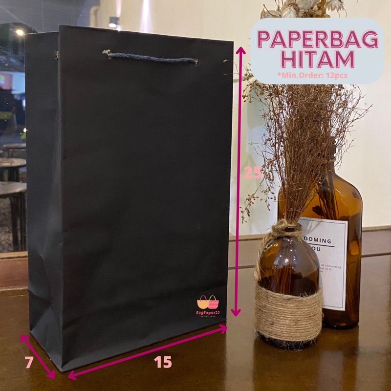 

Paperbag hitam premium ukuran 15x7x25 (W)