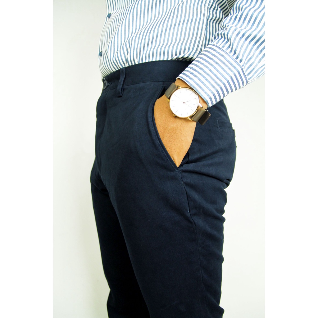 Celana Chino Panjang Pria COLE Doff Navy Slimfit Bahan Non Stretch - Navy (L)  | 100% Original Brand