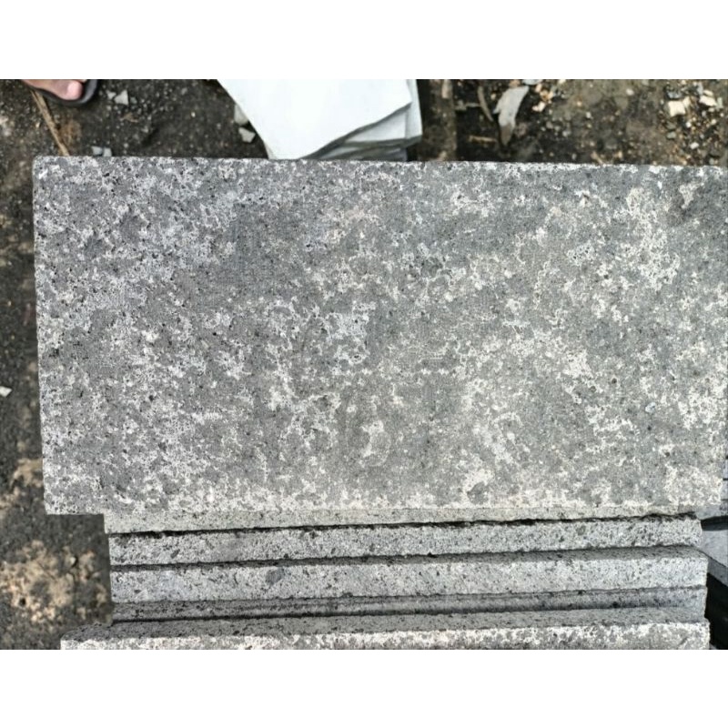 Granit Lantai Outdoor Size 40 x 20 Cm