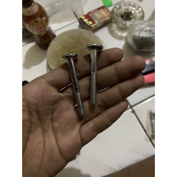 Baut body cover honda win KTM