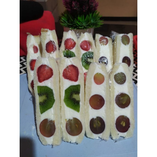 

fruit sando