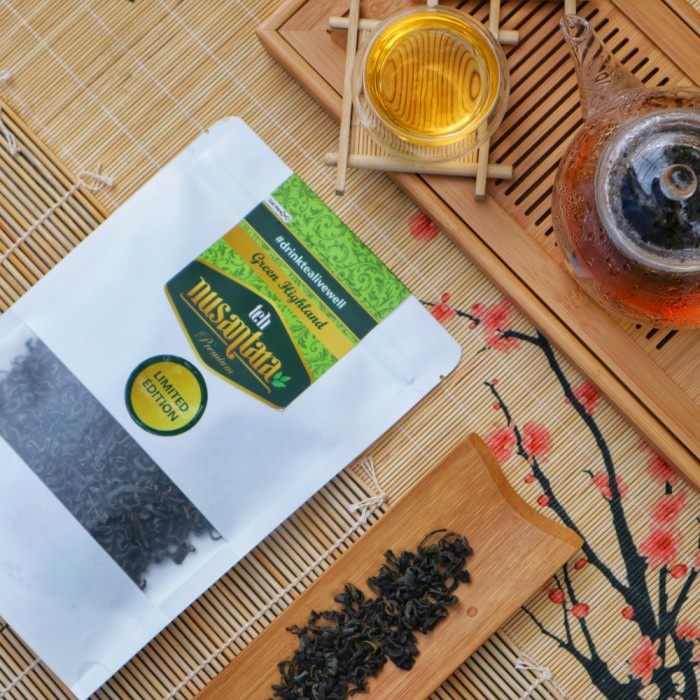 

GREEN HIGHLAND LIMITED EDITION TEH NUSANTARA TEH HIJAU 30 GRAM