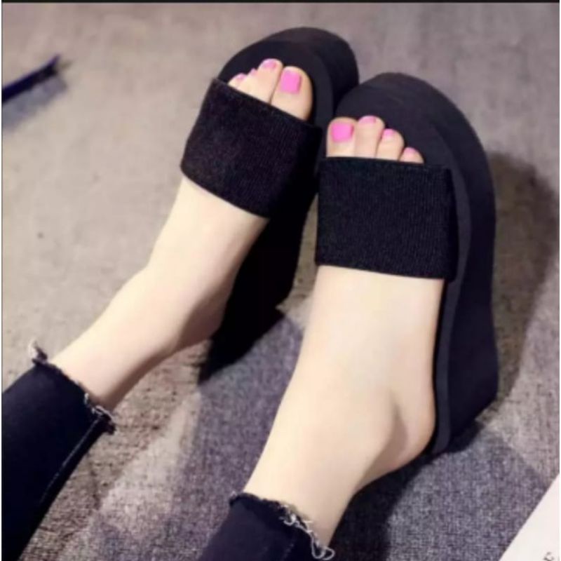 SANDL WEDGES WANITA SIMPLE PALANG.02