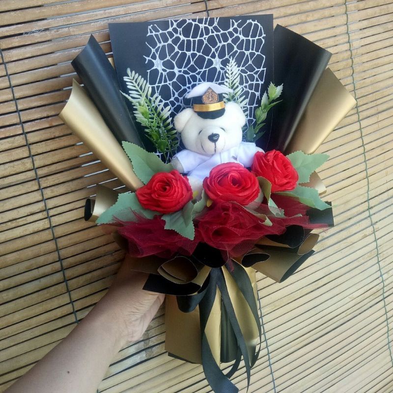 buket profesi pelayaran  / buket boneka tni tentara / buket polisi / buket profesi bunga cantik