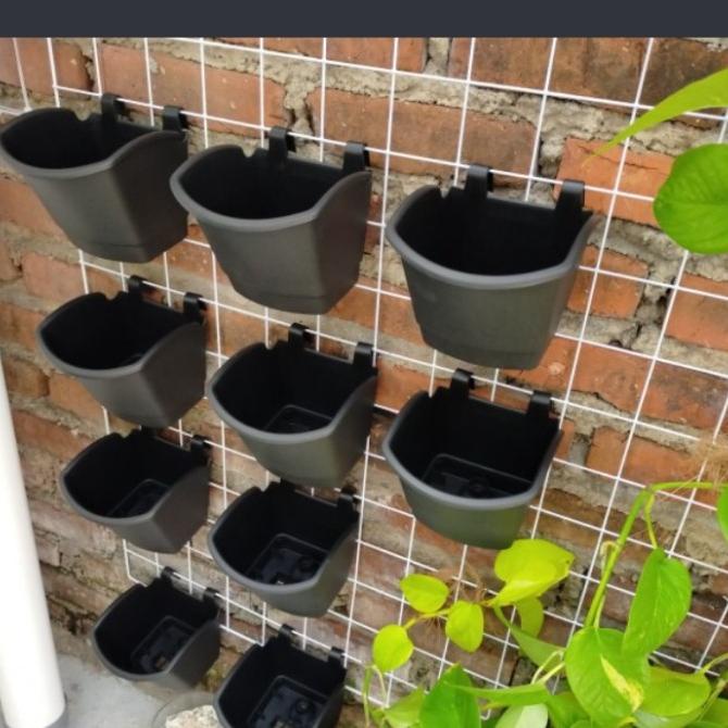 Pot Tempel Dinding / Vertical Vertikal Garden / Bunga / Tanaman / Argo