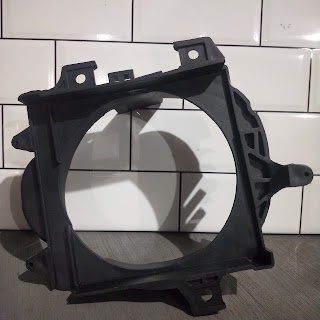 Cover Dudukan Plastik Radiator Vario PCX 125 150 CKD Pass