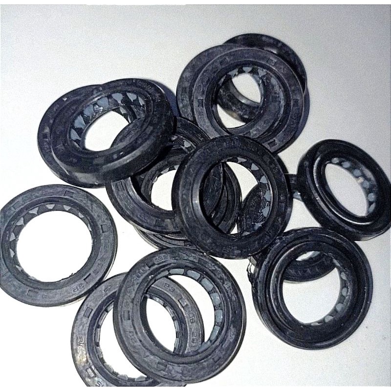 OIL SEAL 20,8×32×6 SIL KRUK AS KANAN HONDA VARIO 125  OLD ORIGINAL