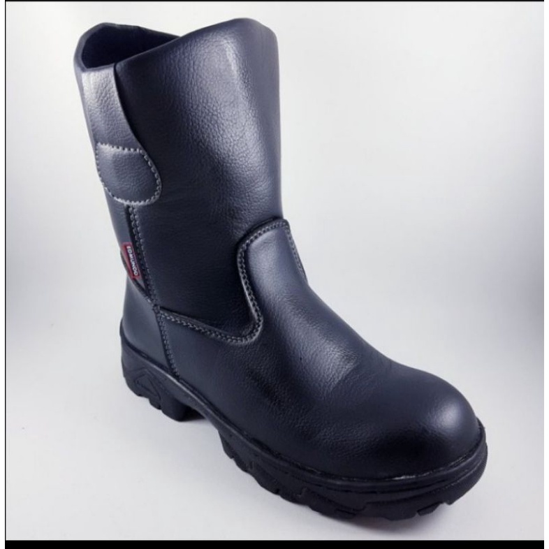 sepatu safety boot tinggi untuk kerja proyek