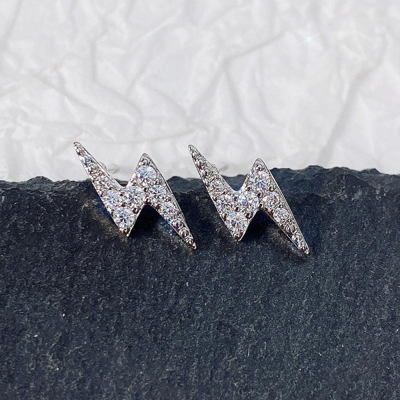 Anting Stud Zircon Bentuk Petir Mini Gaya Hip Hop Untuk Pria