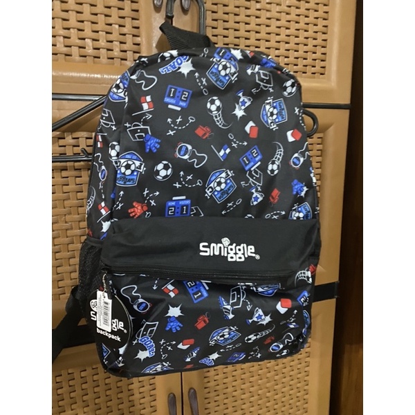tas sekolah SMIGGLE