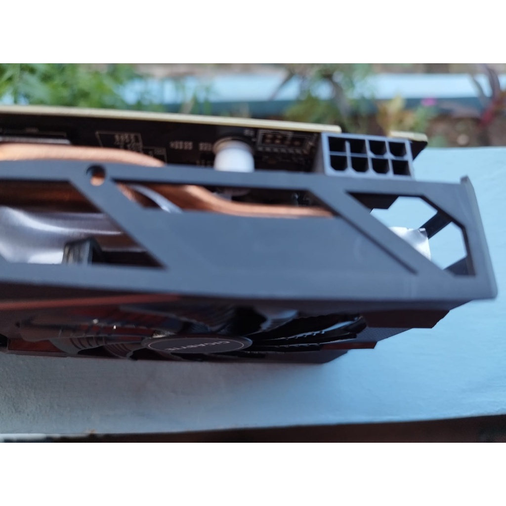 GIGABYTE RX 580 8GB 256 BIT LIKE NEW